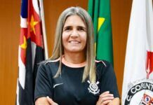 Emily Lima assume comando do Corinthians feminino e estreia contra Palmeiras