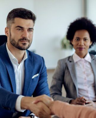 Patrão e empregado devem encontrar solução sobre 6×1, defende presidente da Abimaq