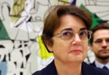 A ex-presidente do Louvre, Laurence Des Cars