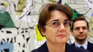 A ex-presidente do Louvre, Laurence Des Cars