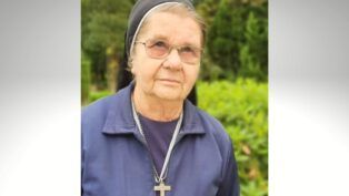 A freira Nadia Gavanski