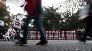 Protesto à atuação do Congresso Nacional na justiça tributária com a taxação dos super ricos, fim da escala 6×1 e a isenção de Imposto de Renda para quem ganha até R$ 5 mil, realizado em frente ao MASP.