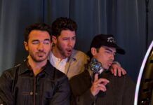 Os irmãos Kevin, Joe e Nick Jonas, do trio Jonas Brothers