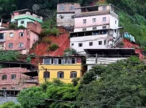 Fortes chuvas em MG deixam ao menos 20 mortos e 45 desaparecidos