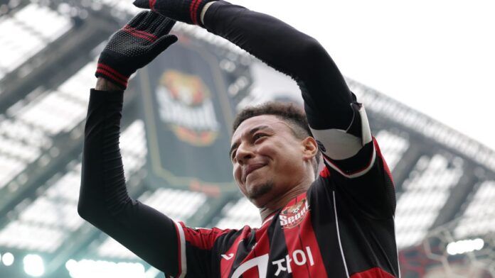 Corinthians prepara anúncios das contratações de Lingard e goleiro do Fortaleza