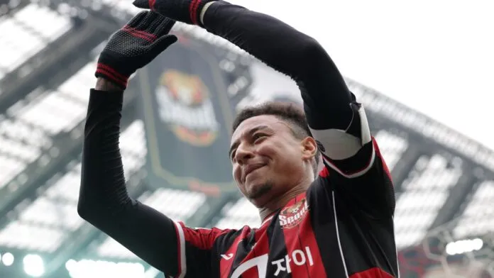 Corinthians prepara anúncios das contratações de Lingard e goleiro do Fortaleza