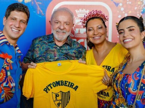 Lula e Janja com João Campos e Tabata Amaral no Galo da Madrugada, no Recife