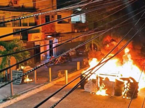 PM faz operação para combater tráfico no Complexo da Maré, no Rio