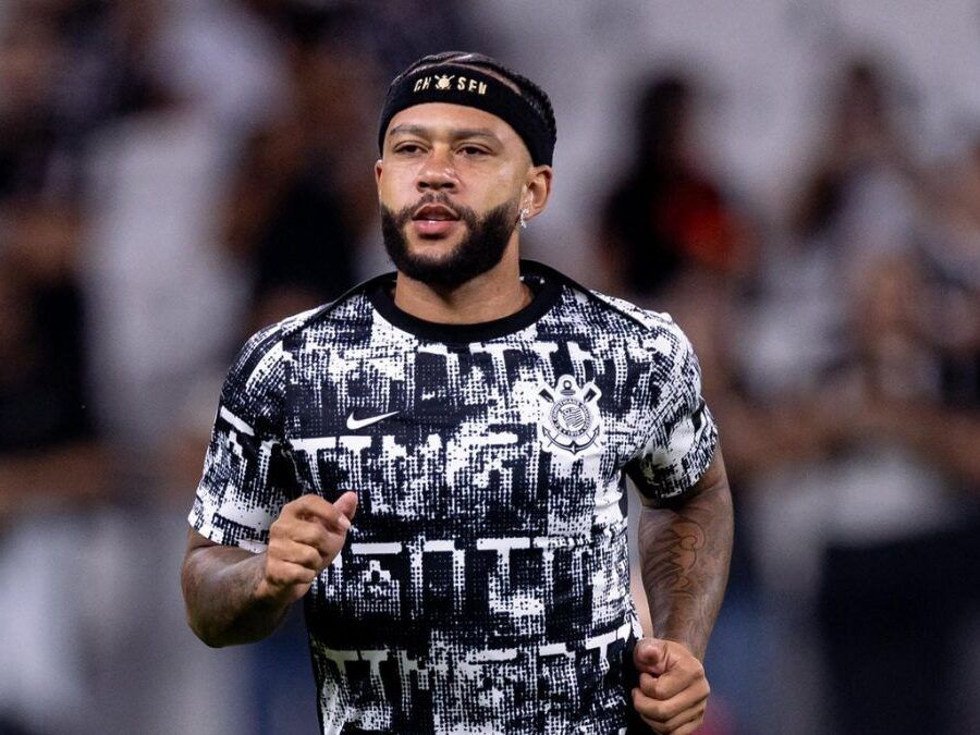 Técnico da Holanda não descarta deixar astro do Corinthians fora