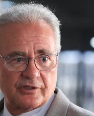 Senadores se reúnem com Fachin e pedem acesso ao inquérito do Master