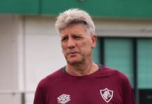 Vasco sonda Renato Gaúcho para assumir equipe após demissão de Fernando Diniz