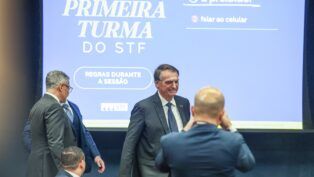 O ex presidente Jair Bolsonaro, chegando para depoimento na 1 turma do STF