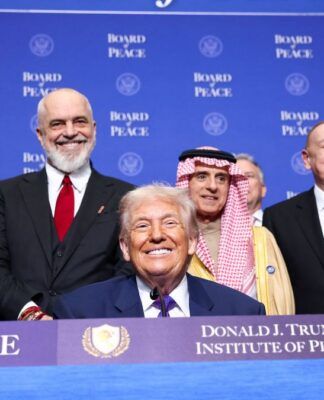 Trump e outros líderes mundiais em reunião inaugural do Conselho da Paz