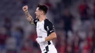 Rodrigo Garro marcou o único gol da vitória do Corinthians por 1 a 0 sobre o Athletico-PR