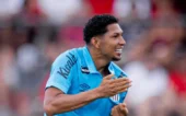 rony noroeste x santos Rony comemora gol marcado na partida entre Noroeste e Santos pelo Paulistão 2026