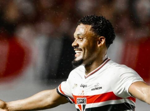 São Paulo anuncia renovação de contrato do zagueiro Sabino até o final de 2028