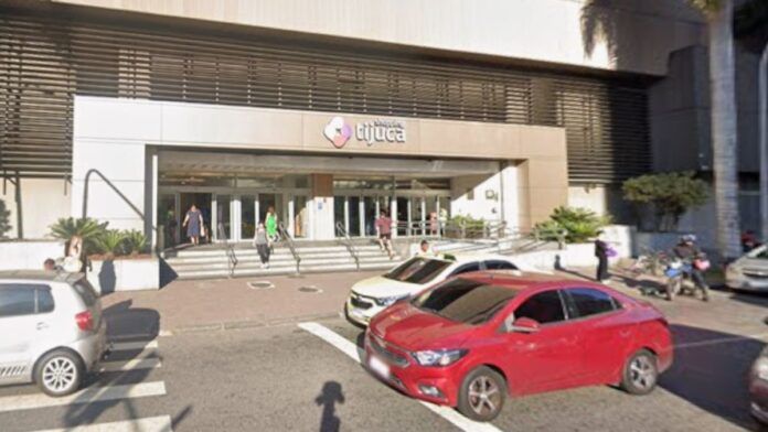 Polícia indicia 5 pessoas por incêndio no Shopping Tijuca que matou 2 no Rio