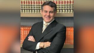 Tem circulado o boato de que Armando Mendonça, vice-presidente do Corinthians, teria sido expulso da festa de aniversário de Memphis Depay