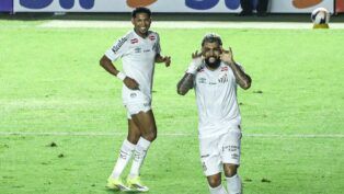 Ausência de Neymar e Gabriel na partida contra o Atlético Paranaense gerou polêmica entre comentaristas, já que ambos voltaram a jogar três dias depois