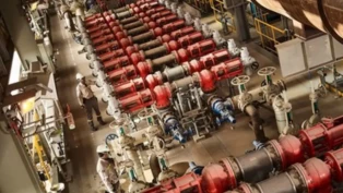 Ataque iraniano atinge maior produtora de alumínio do Oriente Médio em Abu Dhabi