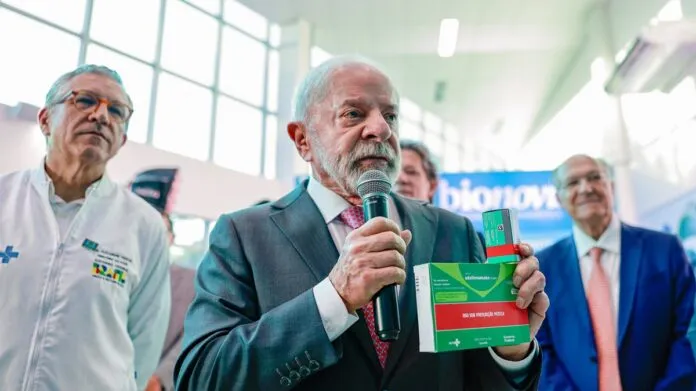 Em visita a Valinhos, Lula afirma que medicamentos do SUS são “nossos mísseis”