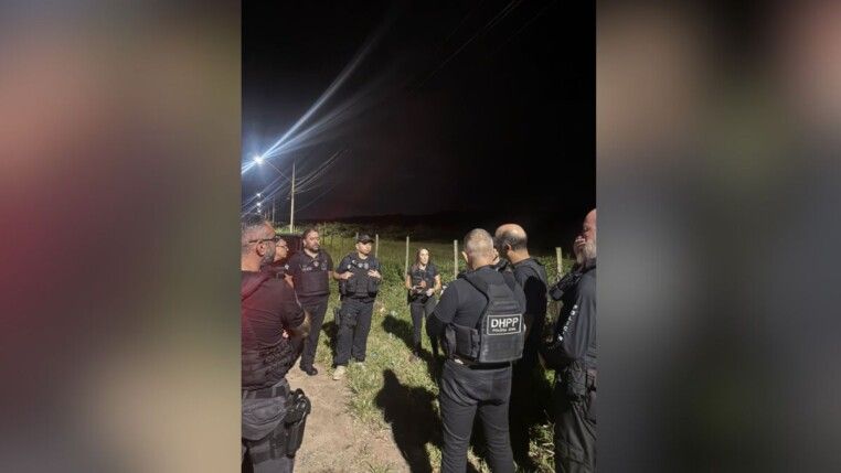 Policiais se reúnem para início da operação