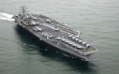 Porta-aviões USS Nimitz no mar