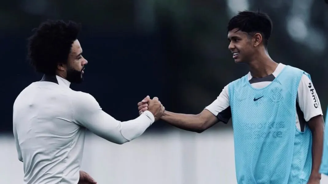 Guilherme Gama (dir.) teve ascensão meteórica no Corinthians em 2025 e, agora, deixa o Parque São Jorge