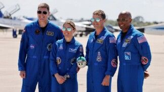 Quatro astronautas da NASA vão até a lua nos próximos dias