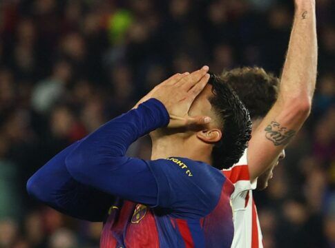 Barcelona vence Atlético de Madrid por 3 a 0, mas é eliminado da Copa do Rei