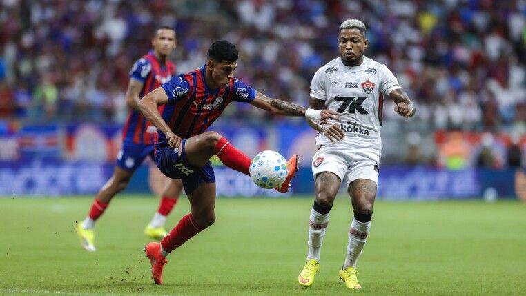 Jogo entre Bahia e Vitória na Fonte Nova