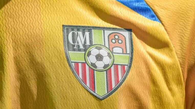 O Metropolitano, de Santa Catarina, homenageou a Alemanha em sua camisa