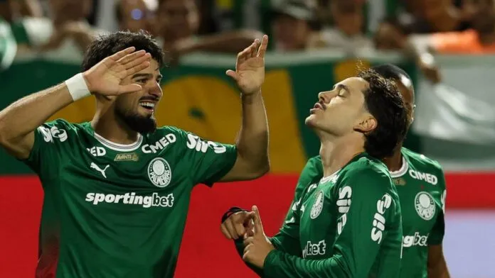 Palmeiras bate São Paulo por 2 a 1 em Barueri e garante vaga na final do Paulistão