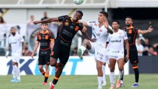 Santos e Corinthians empataram pela sexta rodada do Brasileirão, com gols de Gabigol e Memphis Depay