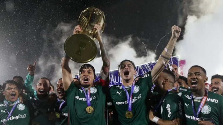 Ao todo, 14 equipes receberam premiação do Paulistão 2026. O campeão Palmeiras lucrou R$ 5 milhões