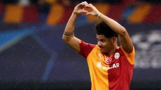 Gabriel Sara vem brilhando no Galatasaray e foi chamado pela Seleção Brasileira