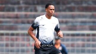 Rodrigo Gelado acertou sua transferência do Corinthians para o Goiás