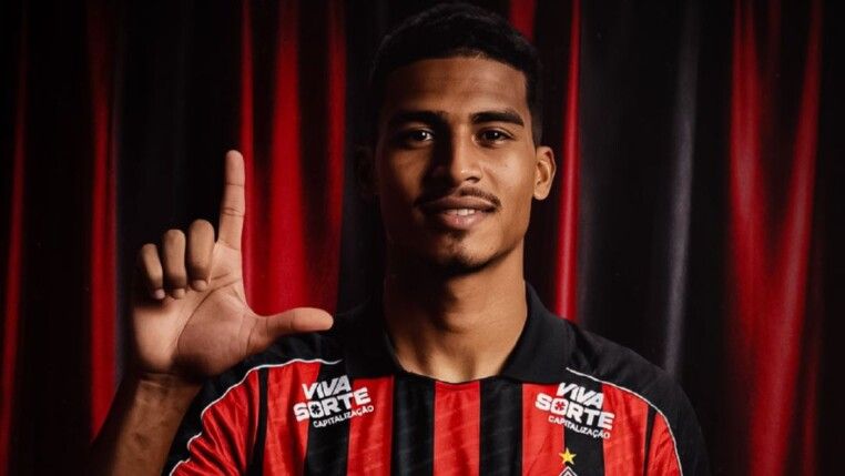 Renê foi emprestado da Portuguesa para o Vitória até o fim de 2026