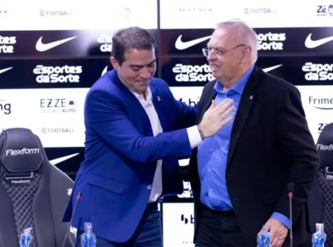 Mesmo com o fim da janela de transferências, o Corinthians não tem pressa para registrar Jesse Lingard