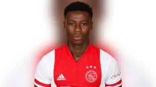 Quincy Promes está sendo julgado pela facada e por porte de drogas