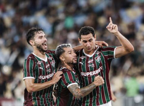 Fluminense empata nos minutos finais, supera Vasco no agregado e está na final do Carioca