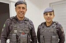 O tenente Geraldo Leite Rosa Neto e sua esposa, a soldado Gisele Alves Santana, ambos fardados
