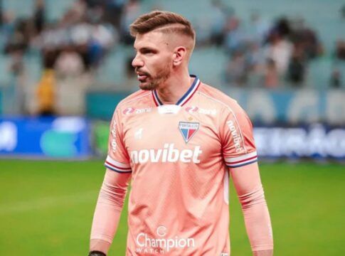 Goleiro do Fortaleza reprova nos exames médicos e não assina com o Corinthians