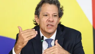 O ministro da Fazenda, Fernando Haddad, durante entrevista coletiva sobre medidas para reduzir o impacto da oscilação do preço internacional do petróleo sobre o diesel no Brasil