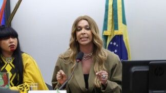 Erika Hilton durante sessão que a elegeu presidente da Comissão dos Direitos da Mulher