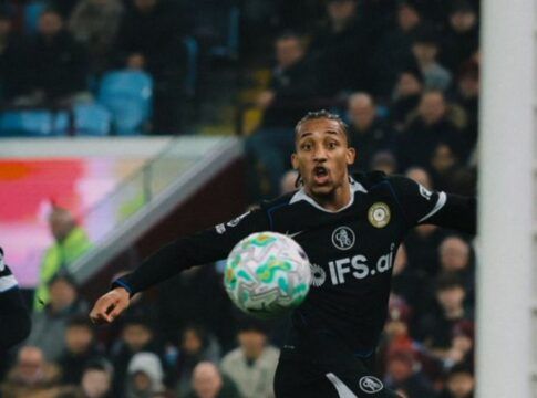 Hat-trick de João Pedro garante virada do Chelsea sobre Aston Villa na Premier League
