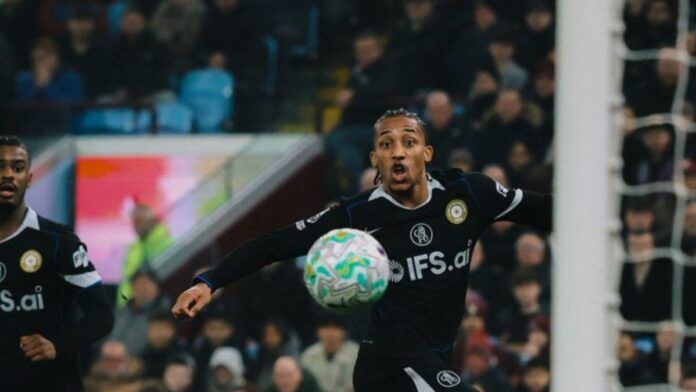 Hat-trick de João Pedro garante virada do Chelsea sobre Aston Villa na Premier League