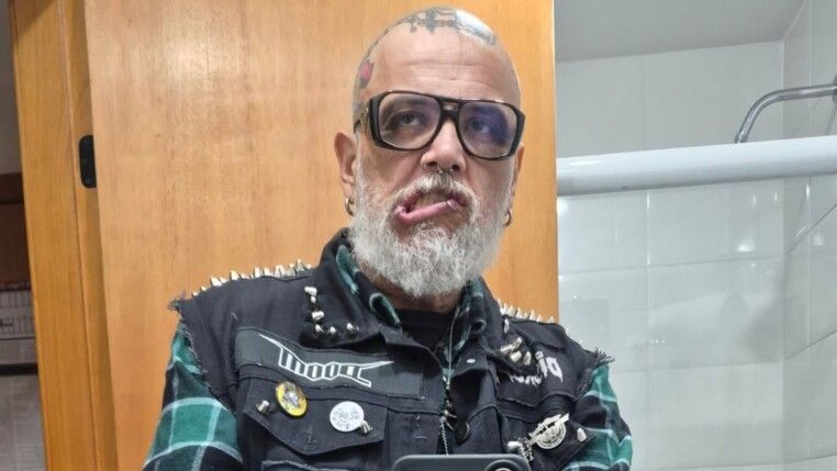 O cantor João Gordo