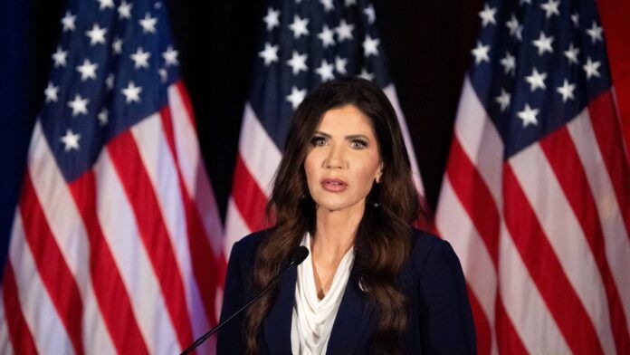 Kristi Noem é demitida da Segurança Interna e Trump nomeia ex-lutador de MMA