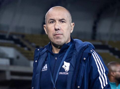 Leonardo Jardim encaminha acerto como novo técnico do Flamengo